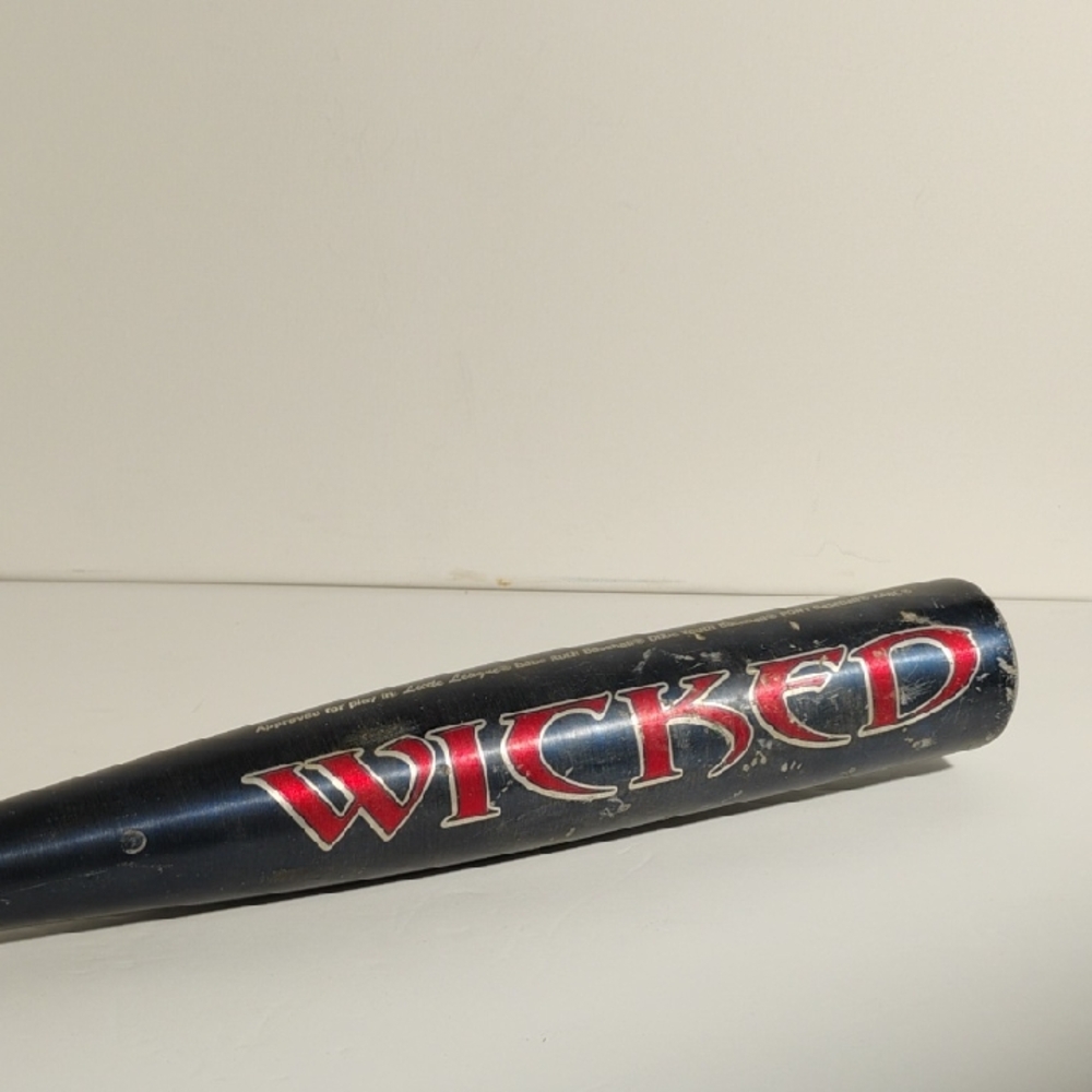 Worth Wicked Little League 20oz 30in 2 I/4" Diameter Baseball Bat 10oz